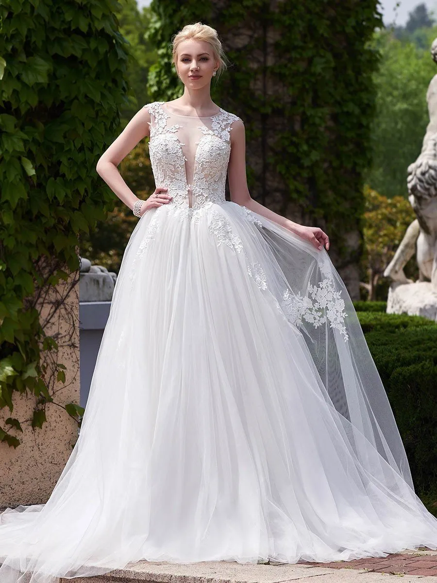 Designer White A-line Scoop Neck Tulle Court Train Appliques Lace Backless Wedding Dresses DM231