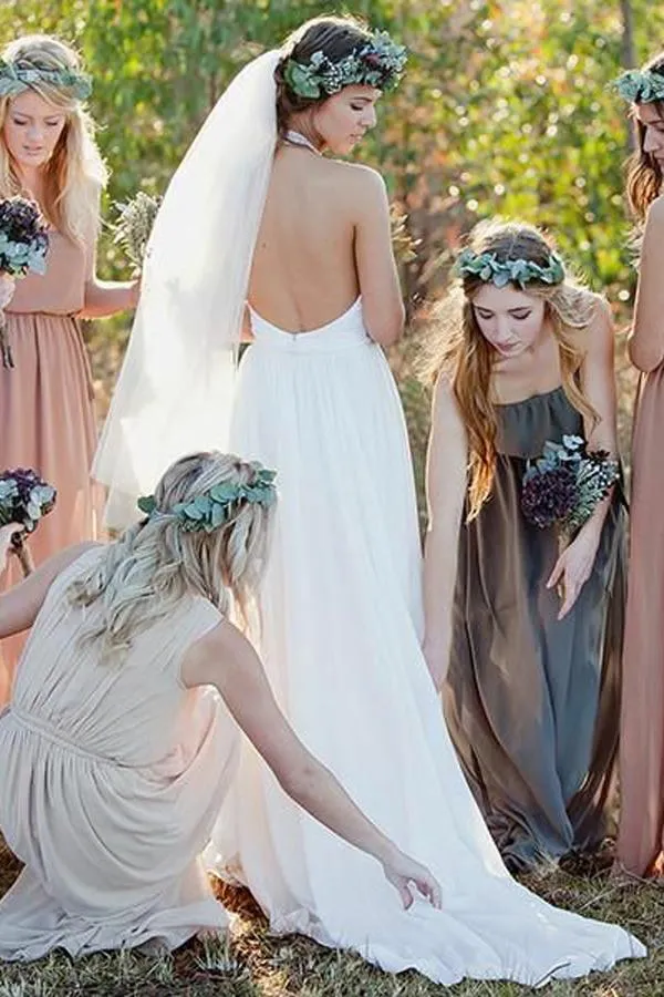 Fashion A-line Halter Sleeveless Backless Chiffon Beach Wedding Dress With Lace N615