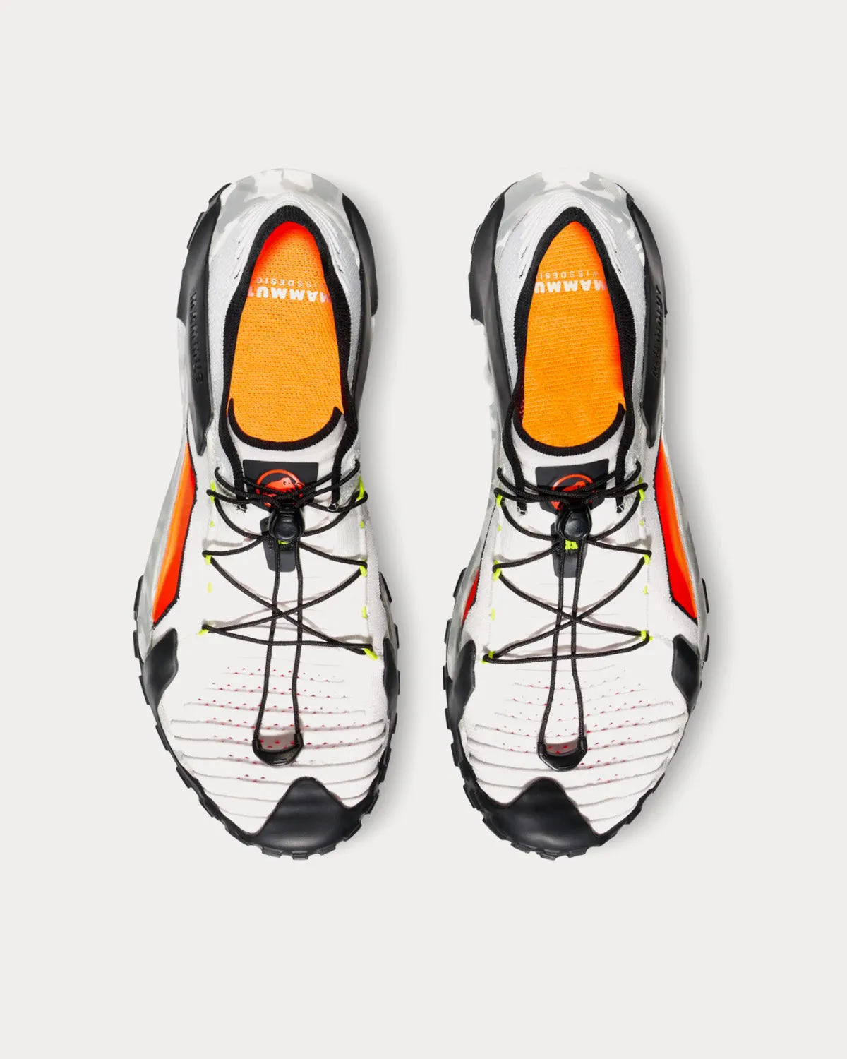 Hueco II Air Low White / Black Running Shoes