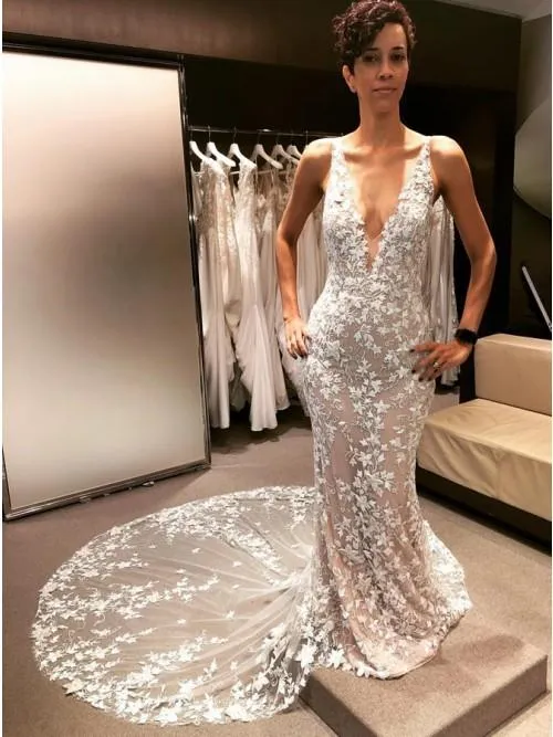 Mermaid V-Neck Backless Court Train Wedding Dress with Lace Appliques PFW0348