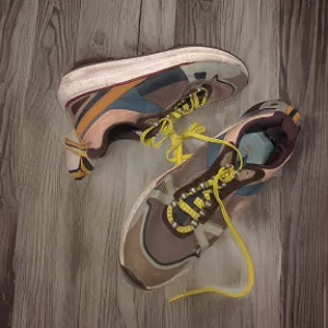 Vintage low trainer zara multicolor sneakers size 41